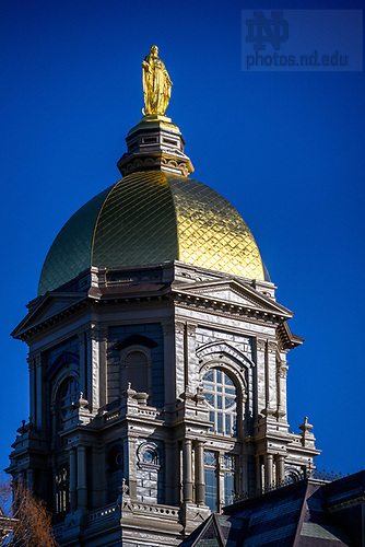 MC 2.10.25 Dome.JPG by Matt Cashore/University of Notre Dame February 10, 2025; Main Building on a sunny winter day (Photo by Matt Cashore/University of Notre Dame)